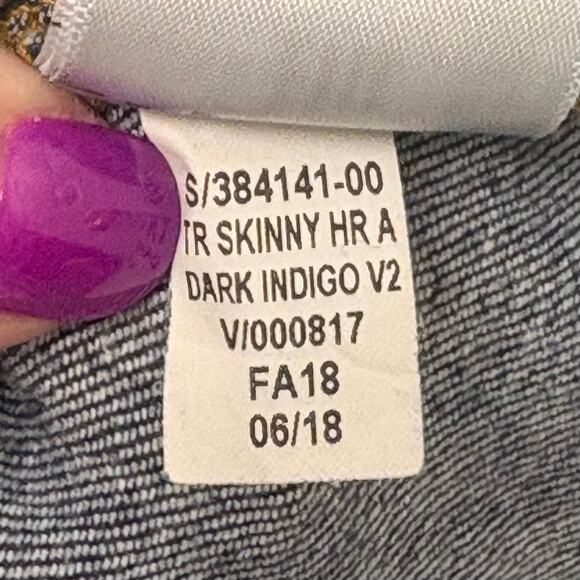 Gap True Skinny Jeans, Dark Wash, Frayed Hem, High Rise, Women's Size 30 R - Picture 6 of 6